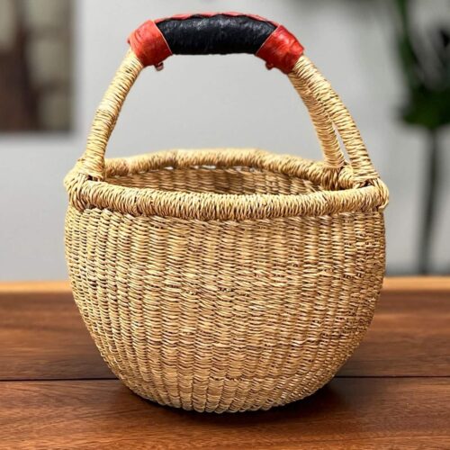 Natural Small Round Market Basket with a dark handle